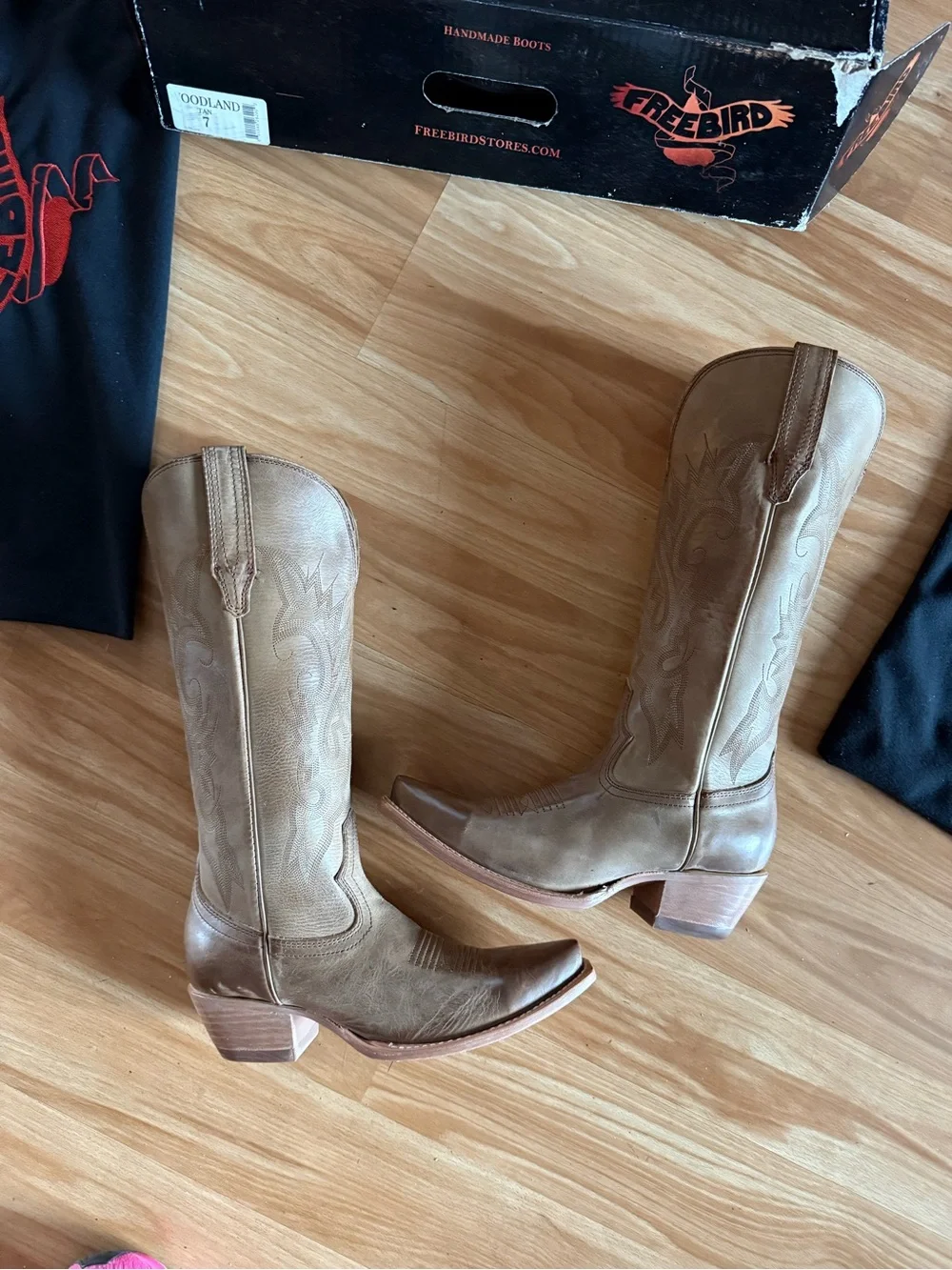 Beautiful New Freebird Woodland Cowboy Boots - Tan - Sz 7